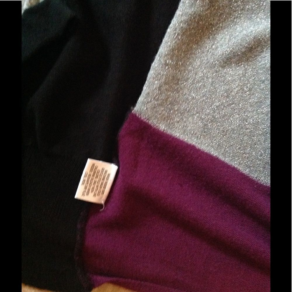 Style & Co ladies v-front lightweight sweater - Picture 6 of 6
